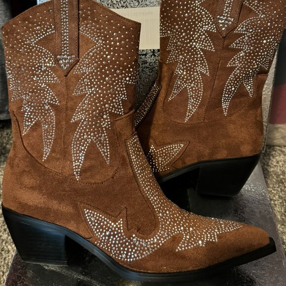 Brown suede rhinestone booties - Picture 1 of 2
